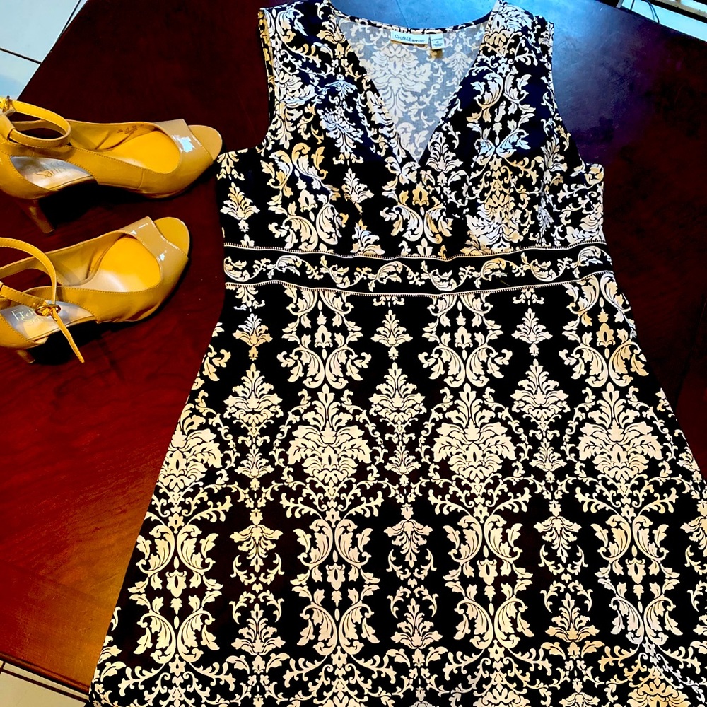 A-line summer dress. Navy and white